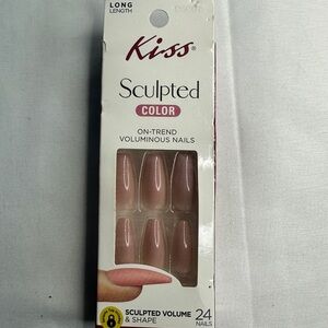 Kiss Sculpted Nude Nails
